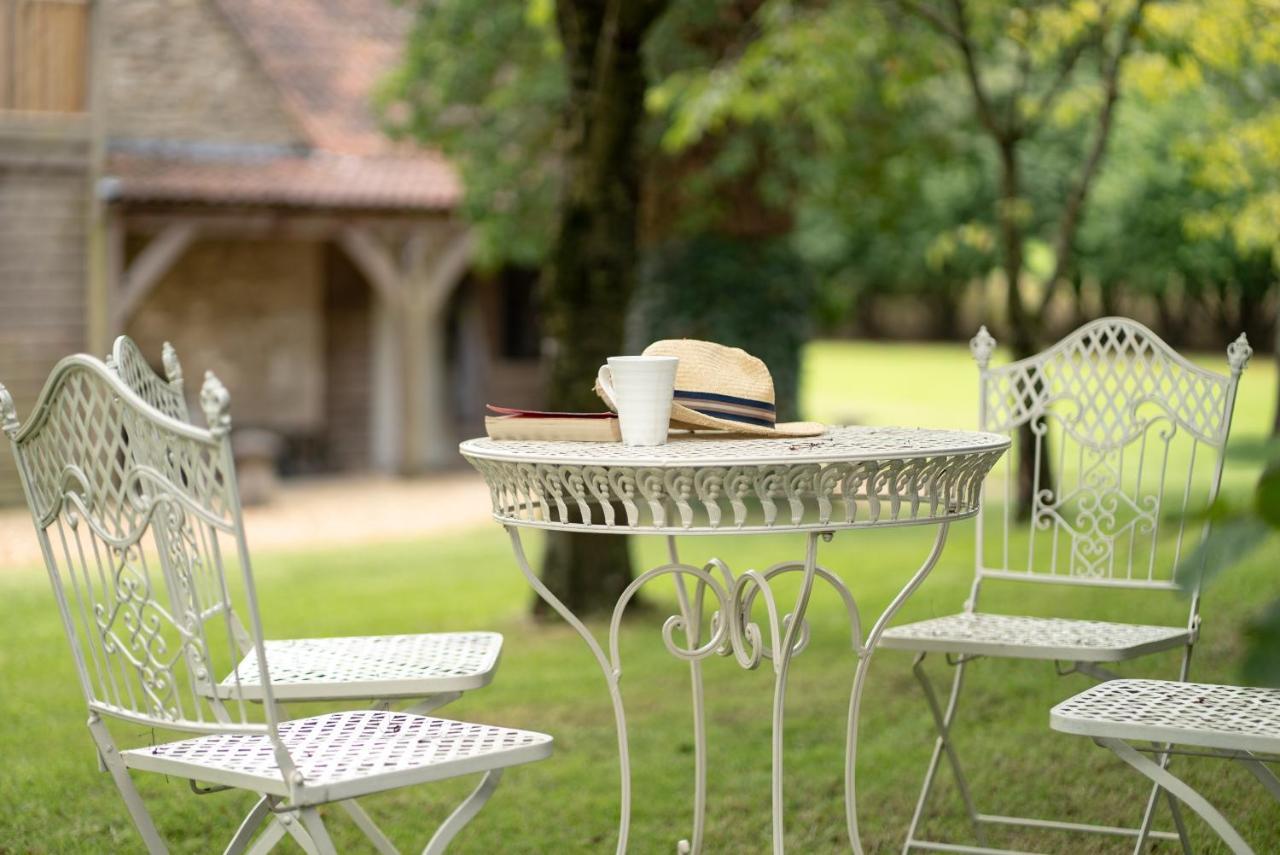 Great Ashley Farm Bed And Breakfast & Shepherds Huts Bradford-On-Avon Dış mekan fotoğraf
