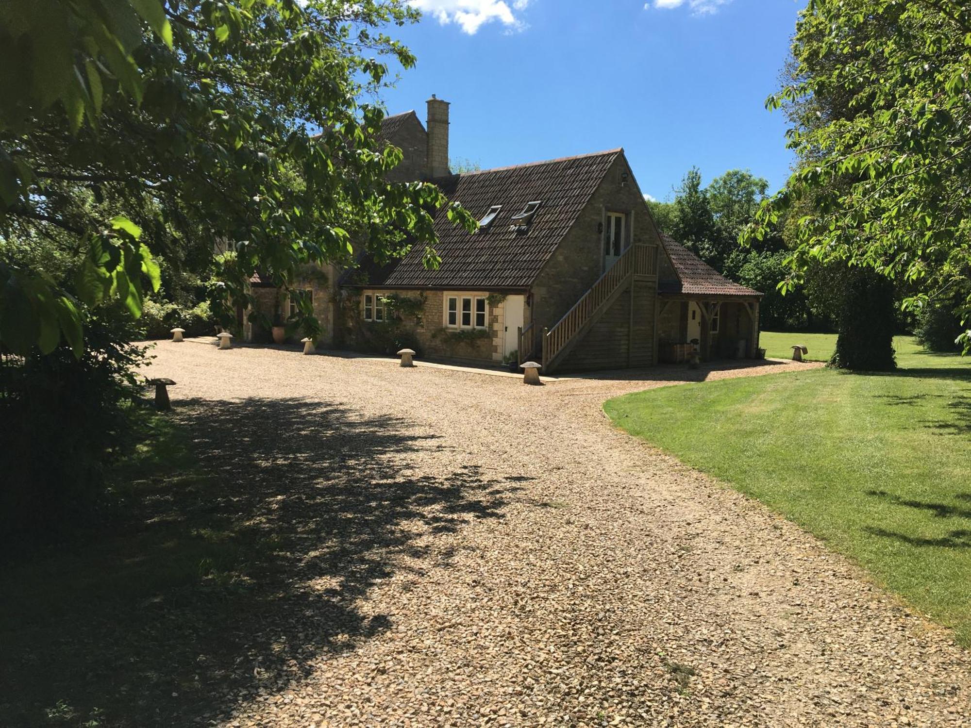 Great Ashley Farm Bed And Breakfast & Shepherds Huts Bradford-On-Avon Dış mekan fotoğraf